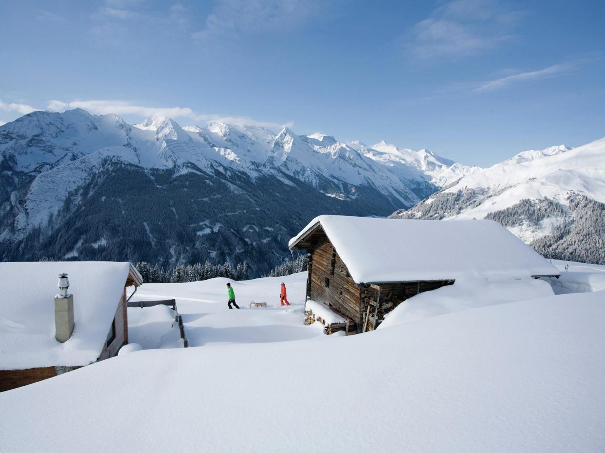 Cozy Apartment In Aschau Im Zillertal Near Ski Lift Екстериор снимка